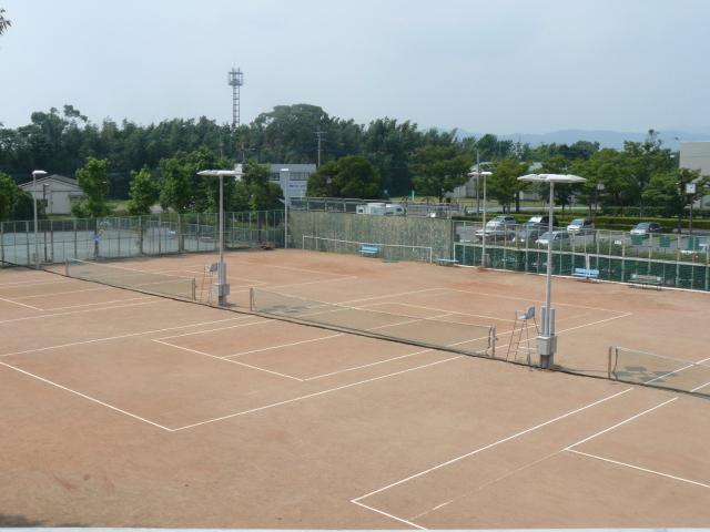 写真:朝倉市朝倉テニスコート