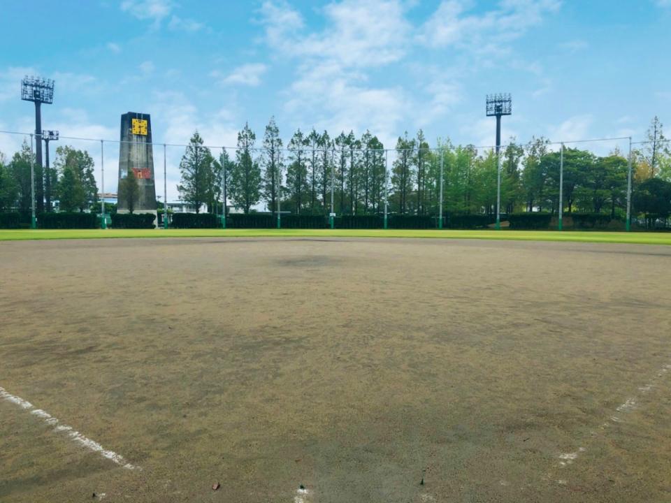 福岡県営名島運動公園野球場