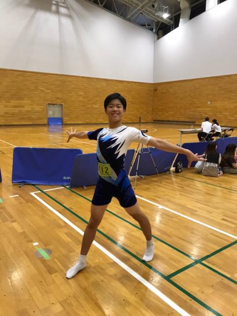 帆足航選手ポーズ