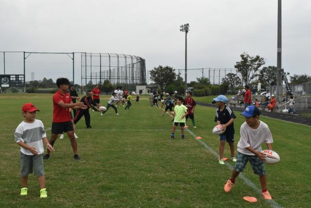 親子で交流している様子